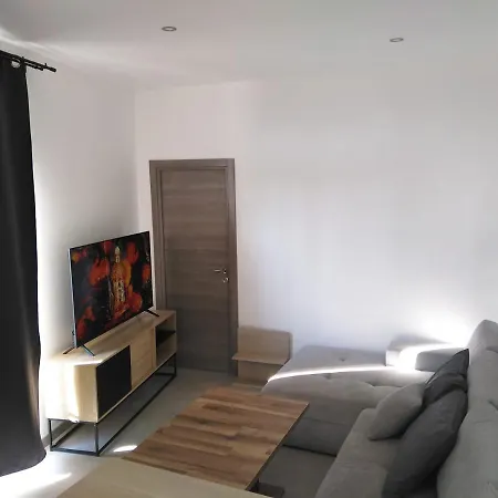 Apartment Bel Spacieux - Cuisine Equipee - Tv Ultra Hd 138cm - Balcon