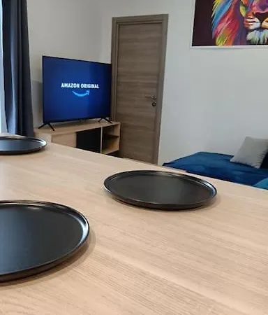 Bel Spacieux - Cuisine Equipee - Tv Ultra Hd 138cm - Balcon Apartment Beziers