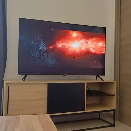 Bel Spacieux - Cuisine Equipee - Tv Ultra Hd 138cm - Balcon *